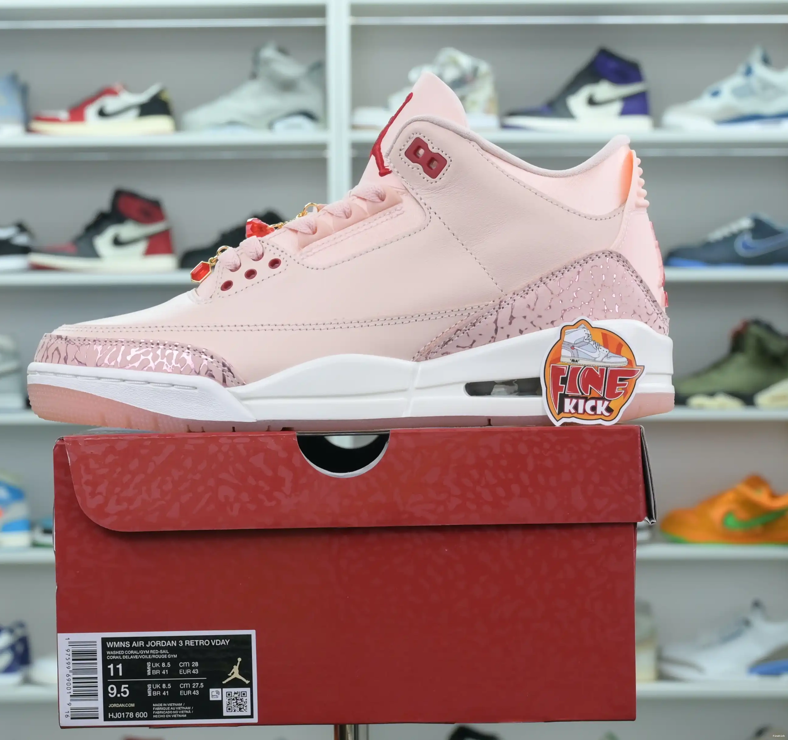Air Day Jordan Valentine's Jordan 3 0607